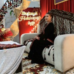 Sona Atayewa - Turkmenimin Yigitleri